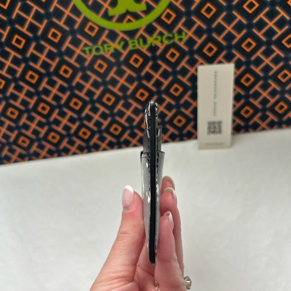 Tory Burch Emerson Printed Slim Card Case Black Tossed Bow Silver Black White